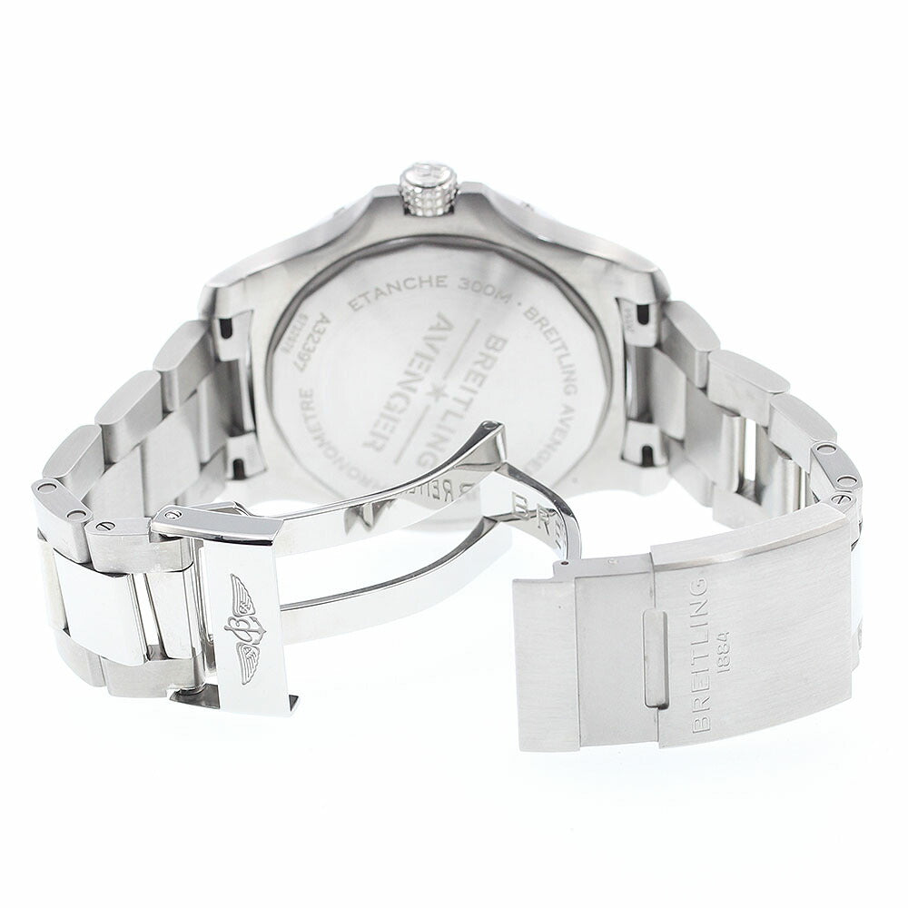 BREITLING A32397 Avenger Automatic 43 GMT Date Automatic Men's Watch Excellent Condition with Inner Box and Warranty Card.