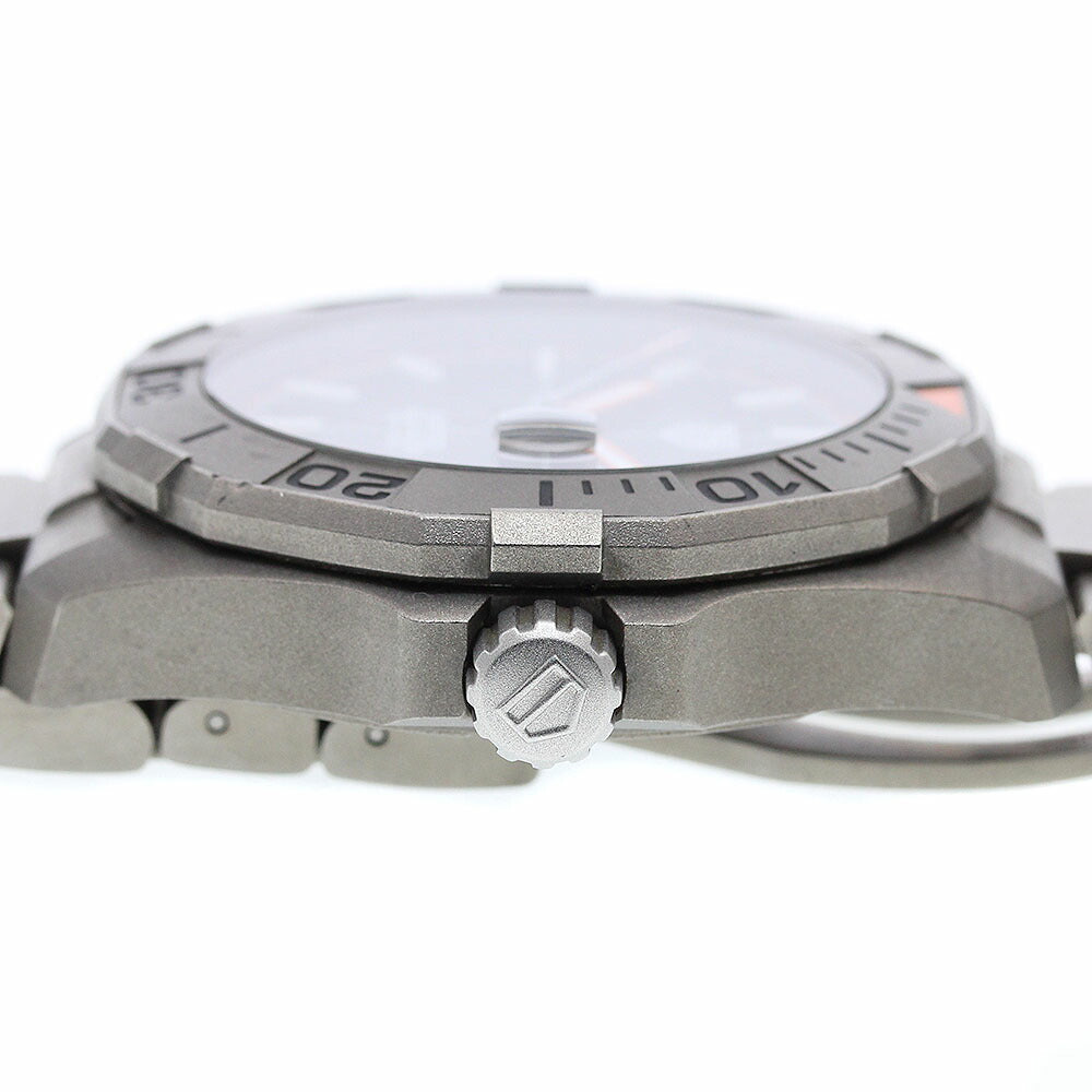 TAG Heuer Way208F.BF0638 Aquaracer Bamford Date Limited Edition of 1500 Pieces Worldwide Automatic Men's Watch Excellent Condition with Warranty.