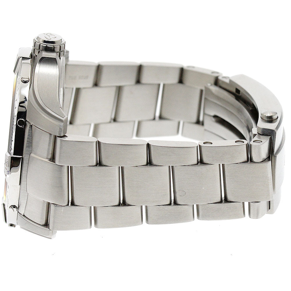 BREITLING A17328 Avenger Automatic 42 Date Automatic Men's Watch Excellent Condition with Inner Box and Warranty Card.