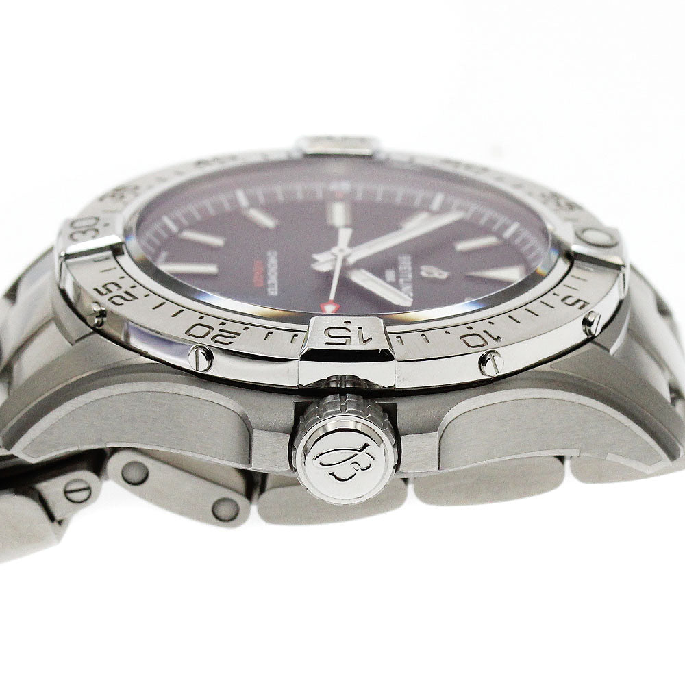 BREITLING A17328 Avenger Automatic 42 Date Automatic Men's Watch Excellent Condition with Inner Box and Warranty Card.