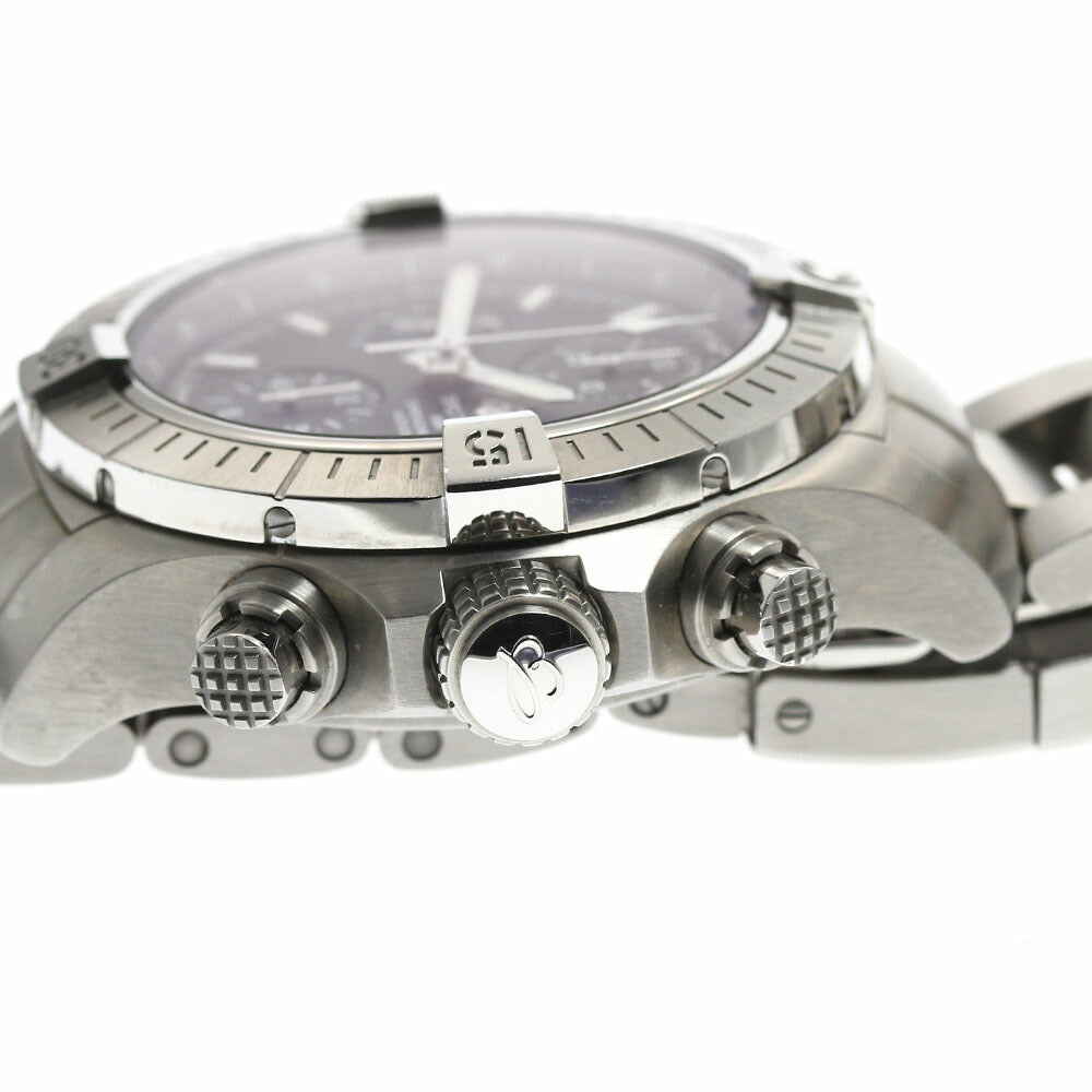 BREITLING A13385 Avenger Chronograph 43 Date Automatic Men's Watch Excellent Condition with Inner Box and Warranty Card.