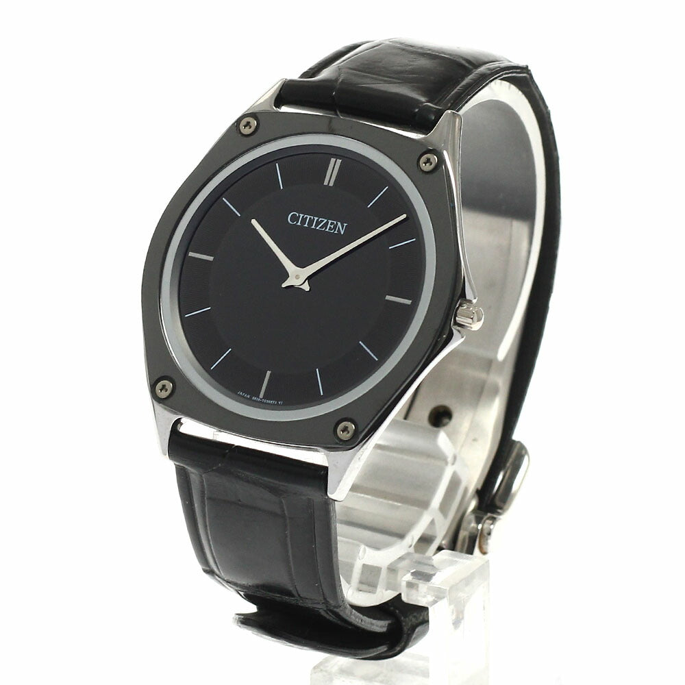 CITIZEN AR5044-03E/8826-T024351 Eco-Drive One Solar Men's Watch Excellent Condition with Box and Warranty.